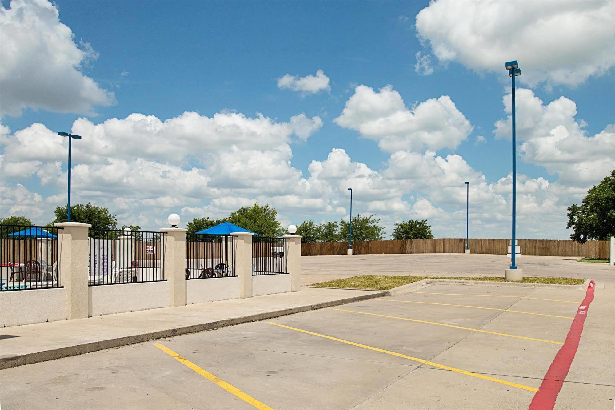 Motel 6-Cleburne, TX Exterior foto